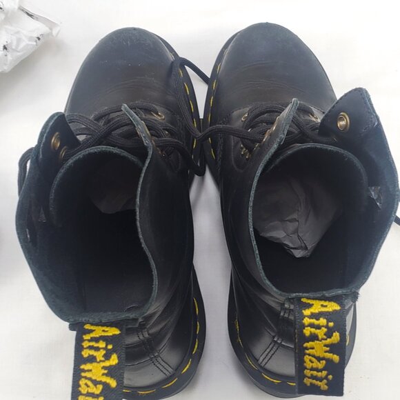 Dr MARTENS BLACK LEATHER BOOTS NON-SLIP 16 EYE BOOTS OIL RESISTANT SOLES - Picture 4 of 9